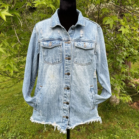 Thread & Supply Distressed Jean Jacket - Picture 4 of 9